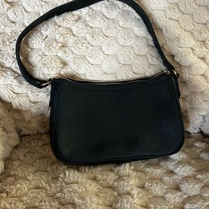 Portland Leather Lucy Black Leather Shoulder Bag